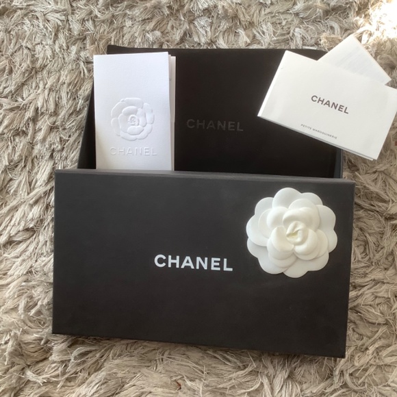 NWOT Chanel Pink Iridescent Wallet - Picture 5 of 7